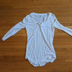 SO 3/4 Sleeve Scoop Neck Shirt